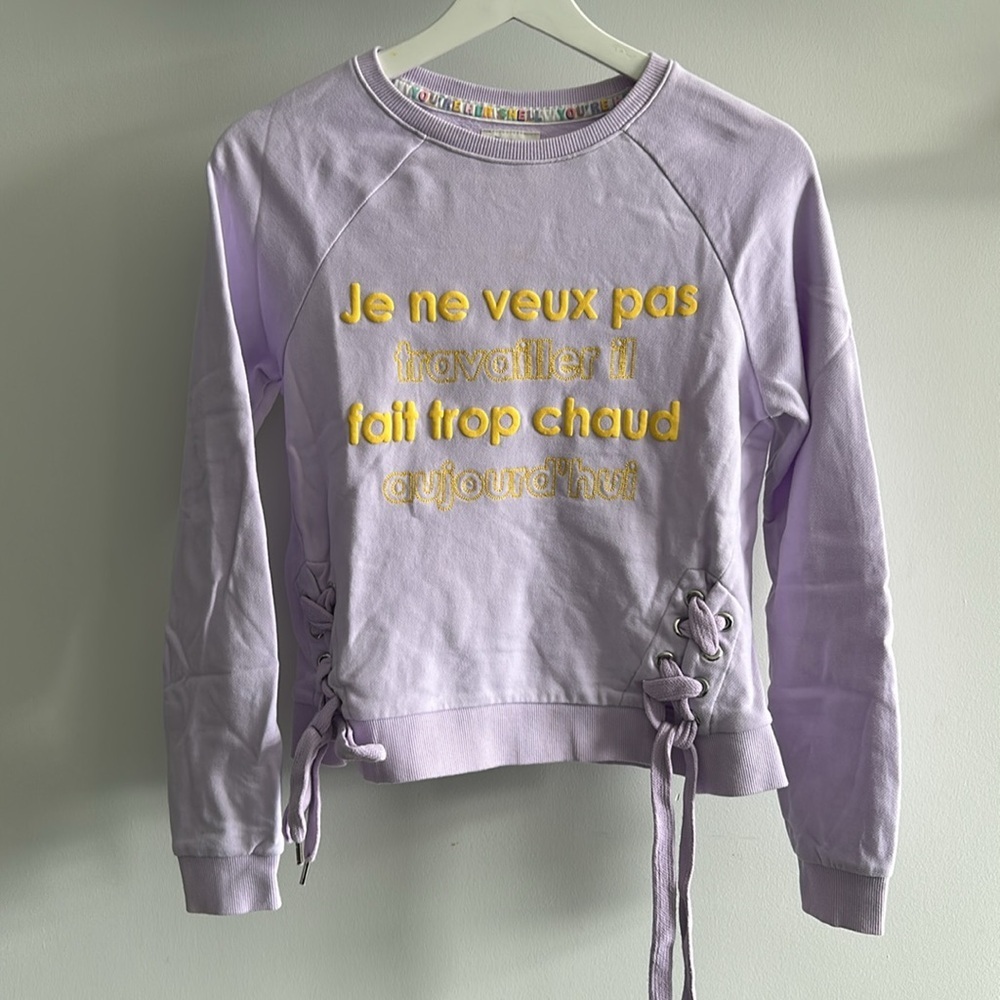 Girl’s sweeter with excellent condition